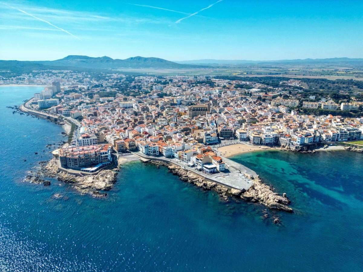 Vila Cal Noi L' Escala Exteriér fotografie